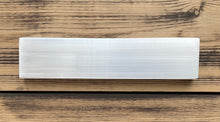 Load image into Gallery viewer, Selenite Charging Plate