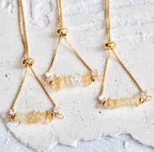 Load image into Gallery viewer, Mesa Blue Citrine Chip Bolo Bracelet
