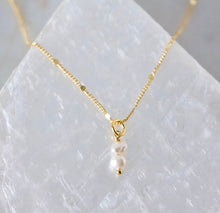 Load image into Gallery viewer, Mesa Blue Mini Pearl Drop Necklace
