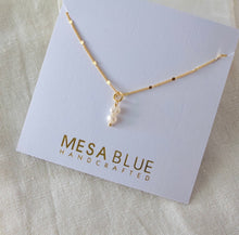 Load image into Gallery viewer, Mesa Blue Mini Pearl Drop Necklace
