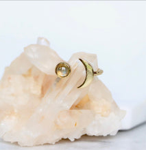 Load image into Gallery viewer, Mesa Blue Labradorite Crescent Moon Ring
