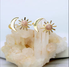 Load image into Gallery viewer, Mesa Blue Peach Moonstone Sun and Moon Ring
