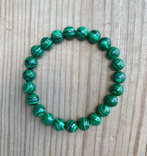 Load image into Gallery viewer, Malachite Beaded Stretch Bracelet
