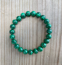 Load image into Gallery viewer, Malachite Beaded Stretch Bracelet
