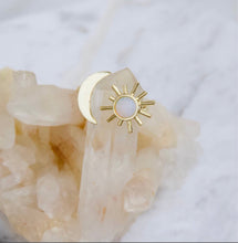 Load image into Gallery viewer, Mesa Blue Opalite Sun and Moon Ring
